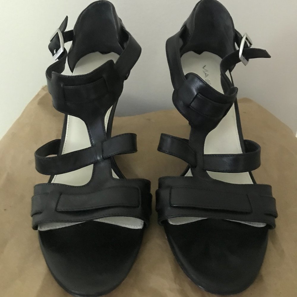 Via Spiga - Unworn Black Leather Heel